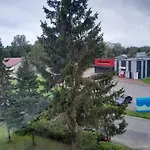 уютная в *